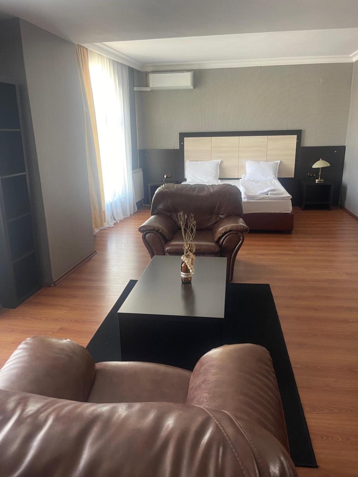 Hotel Consul Sofia Exteriör bild
