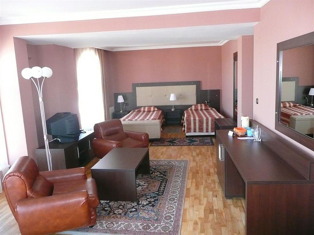 Hotel Consul Sofia Exteriör bild