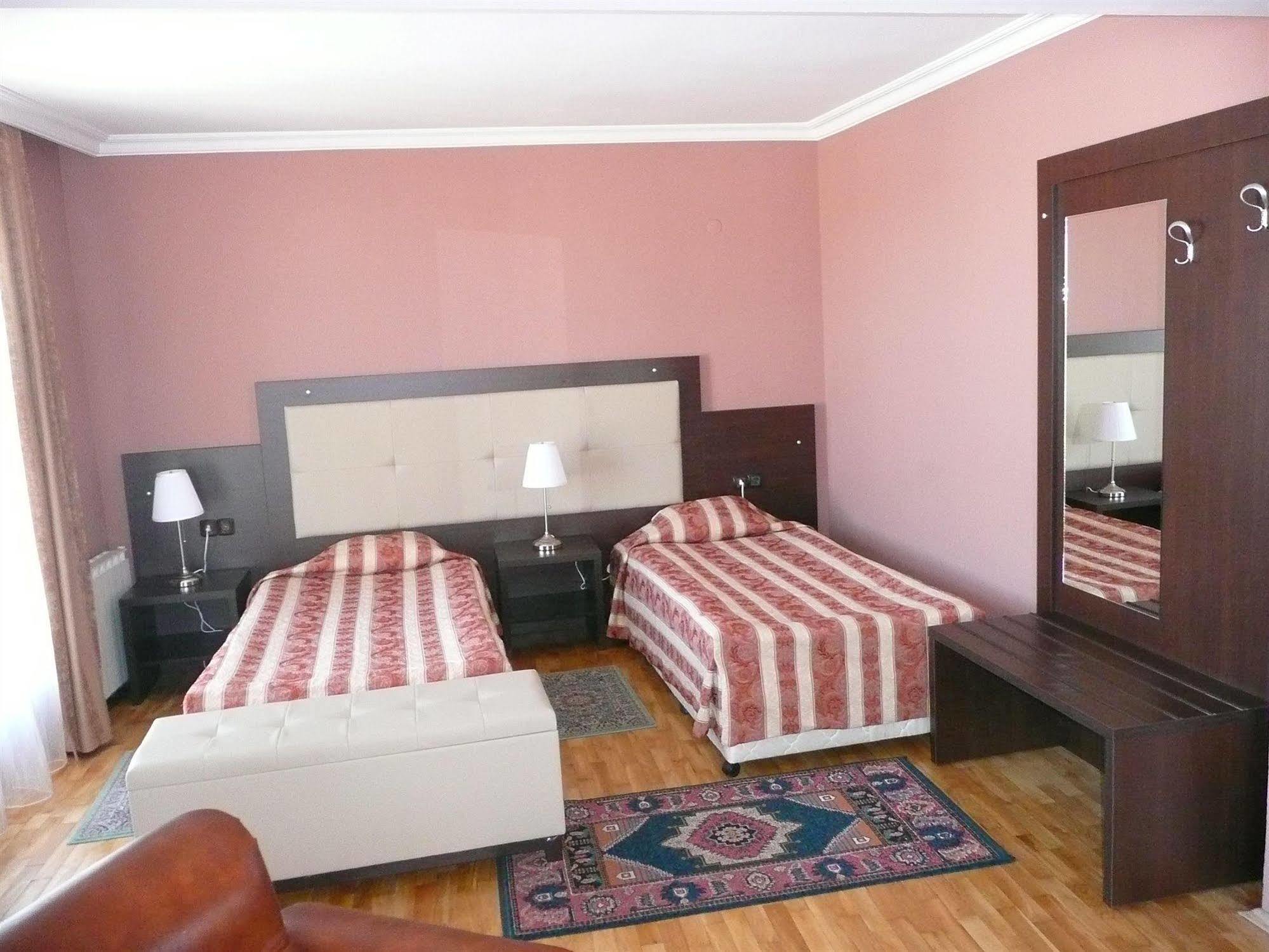 Hotel Consul Sofia Exteriör bild